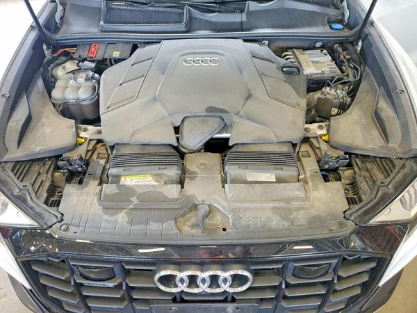 2020 AUDI Q8
