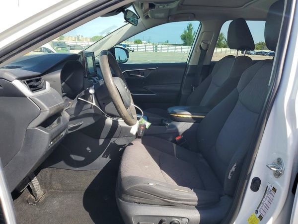 2019 TOYOTA RAV4 — DENT