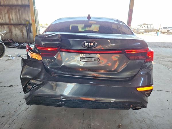 2021 KIA FORTE FE, LXS