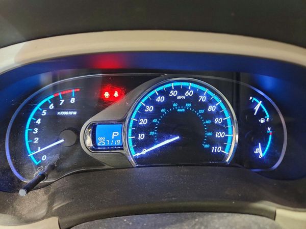 2013 TOYOTA SIENNA