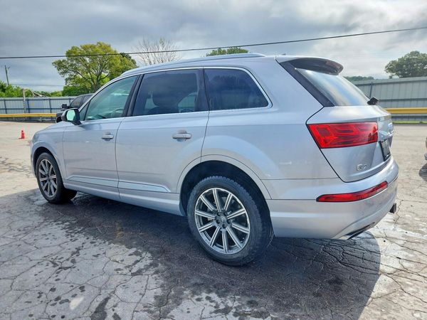 2018 AUDI Q7 quattro Premium Plus
