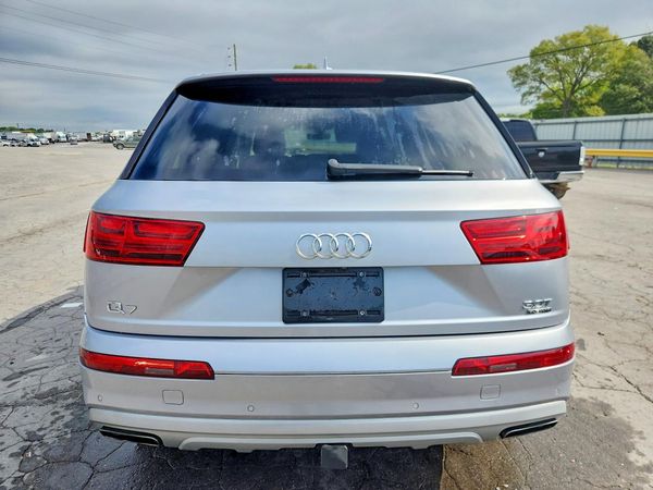2018 AUDI Q7 quattro Premium Plus