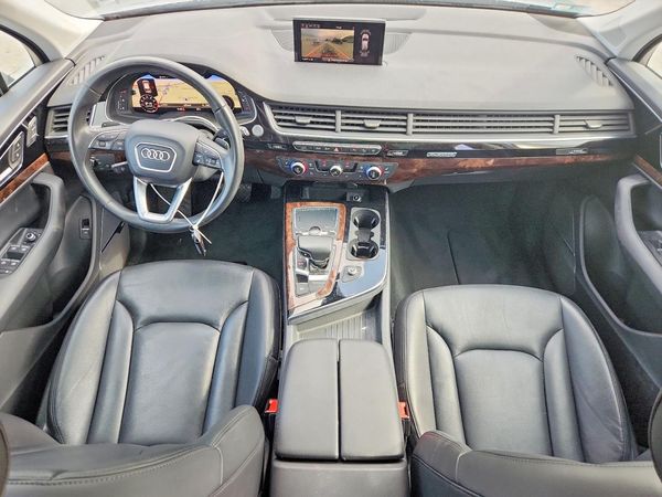 2018 AUDI Q7 quattro Premium Plus