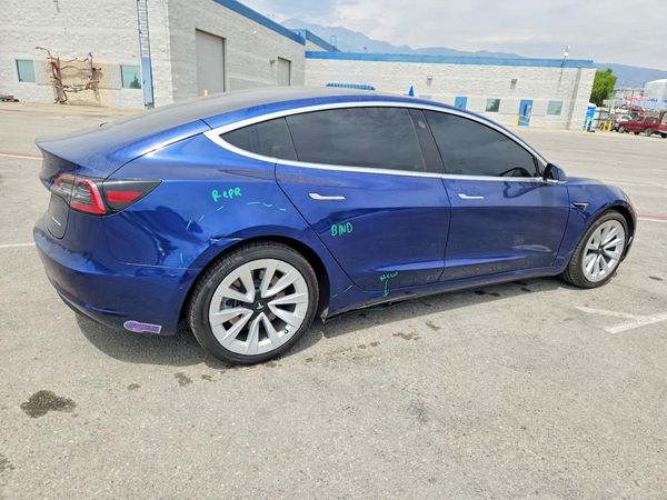 2018 TESLA MODEL 3