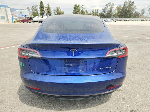 2018 TESLA MODEL 3