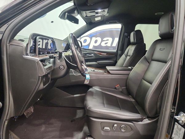 2023 CADILLAC ESCALADE Luxury