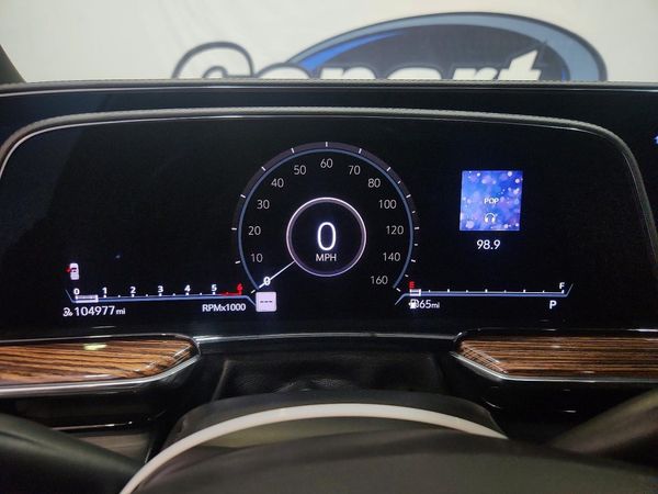 2023 CADILLAC ESCALADE Luxury