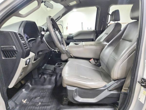 2017 FORD F150 SuperCrew — DENT
