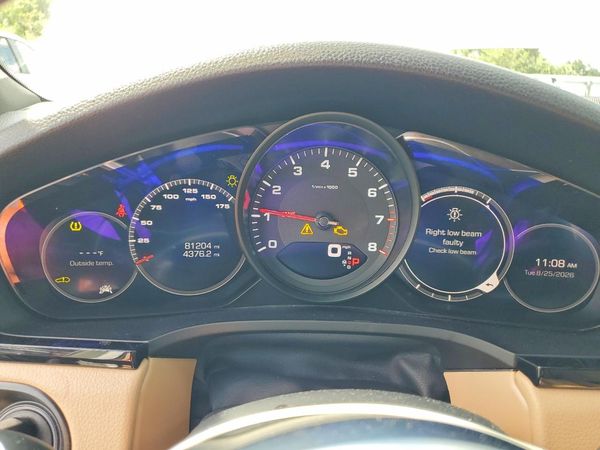 2019 PORSCHE CAYENNE