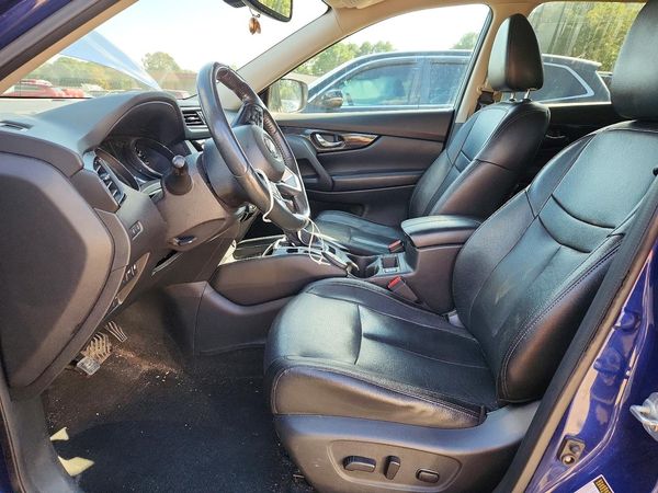 2018 NISSAN ROGUE — DENT