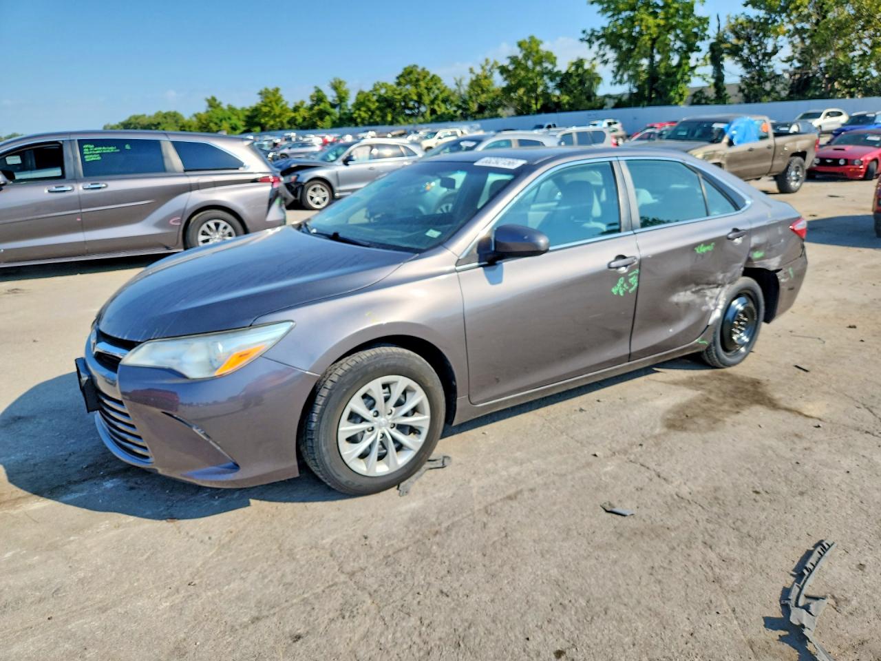 2017 TOYOTA CAMRY