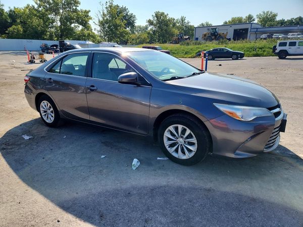 2017 TOYOTA CAMRY