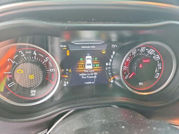 2017 DODGE CHALLENGER SXT