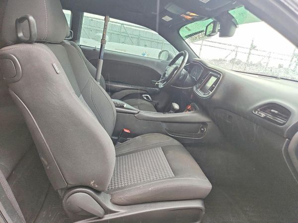 2017 DODGE CHALLENGER SXT