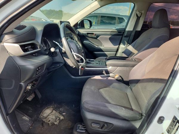 2023 TOYOTA HIGHLANDER — DENT
