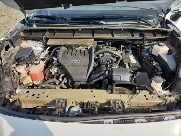 2023 TOYOTA HIGHLANDER — Engine bay