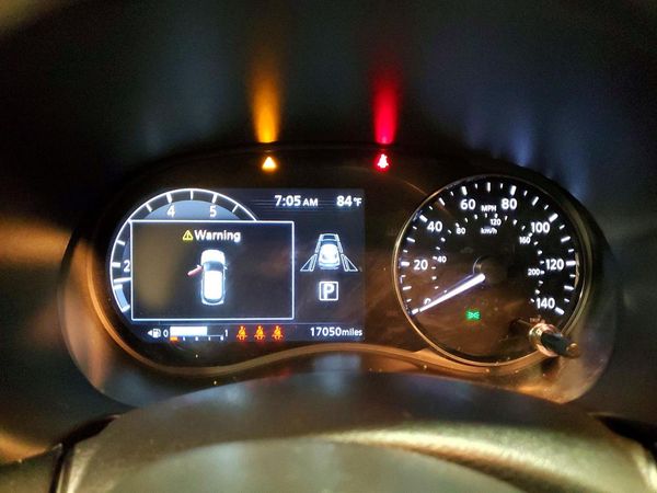 2024 NISSAN KICKS SV