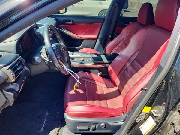 2019 LEXUS IS 300