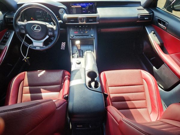 2019 LEXUS IS 300