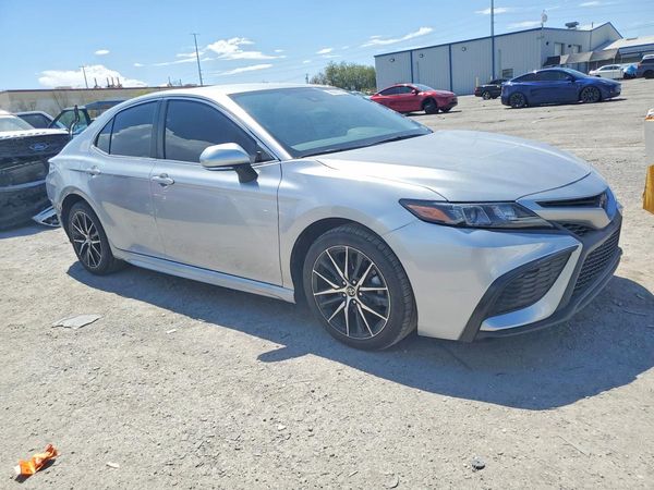 2024 TOYOTA CAMRY