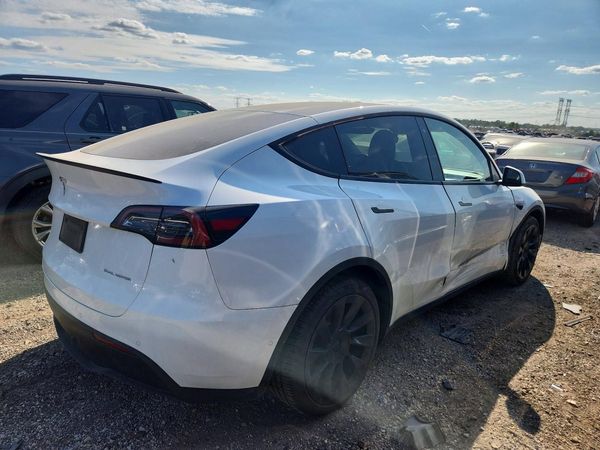 2020 TESLA MODEL Y