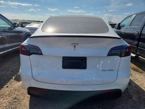 2020 TESLA MODEL Y