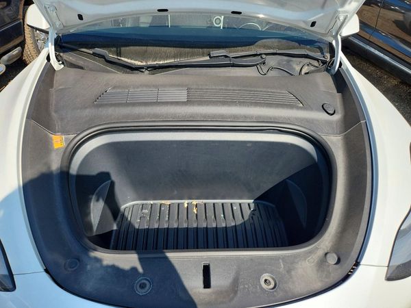 2020 TESLA MODEL Y