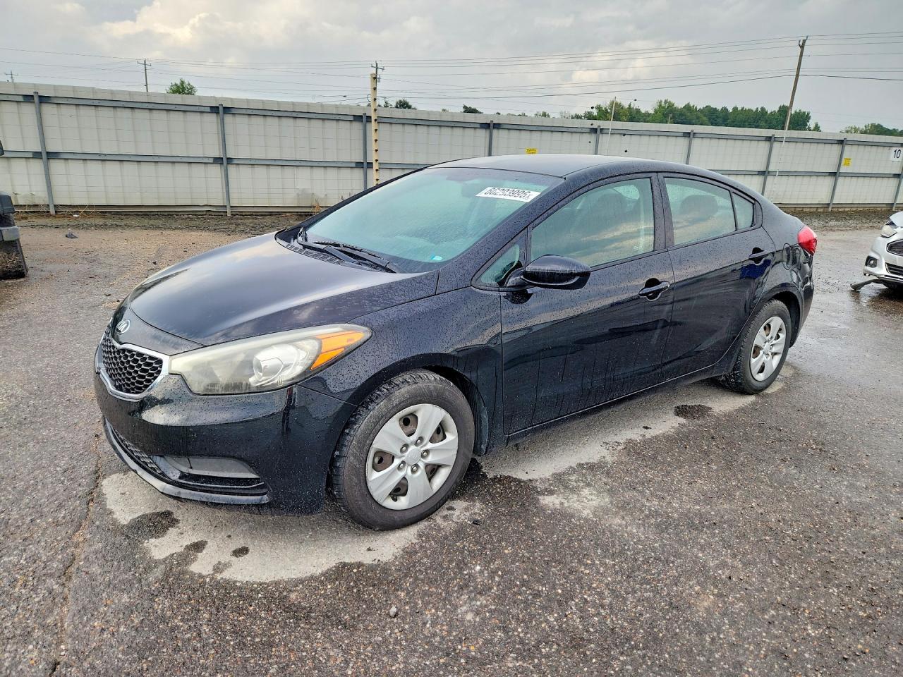 2016 KIA FORTE GL (Middle-Low Grade)