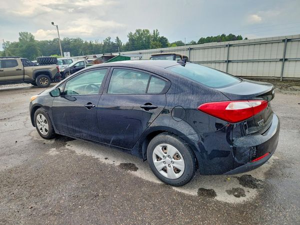 2016 KIA FORTE GL (Middle-Low Grade)
