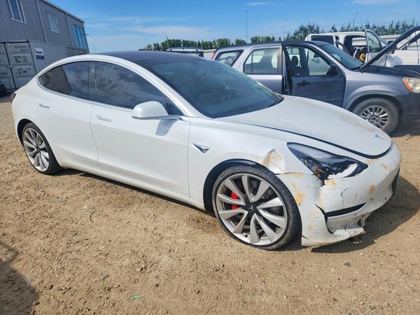 2020 TESLA MODEL 3