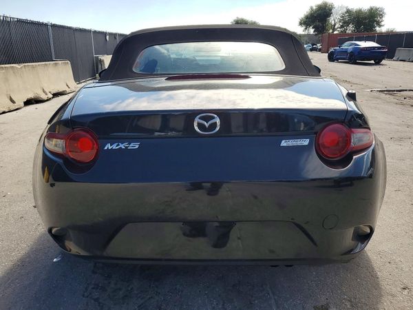 2018 MAZDA MX-5 MIATA Sport (Soft Top)
