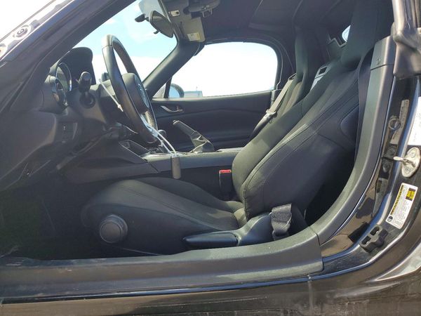 2018 MAZDA MX-5 MIATA Sport (Soft Top)