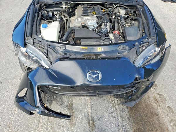 2018 MAZDA MX-5 MIATA Sport (Soft Top)