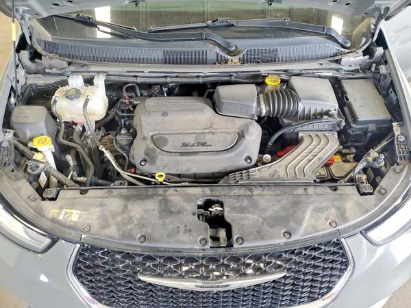 2025 CHRYSLER PACIFICA Select — Engine bay