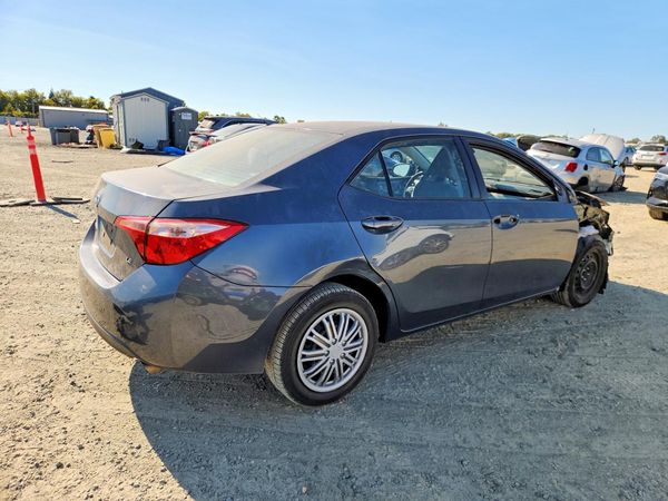 2017 TOYOTA COROLLA