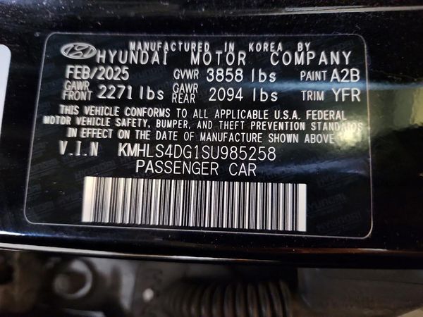 2025 HYUNDAI ELANTRA SEL Convenience
