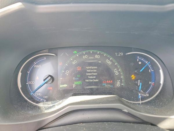 2025 TOYOTA RAV4 LE