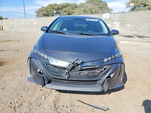 2020 TOYOTA PRIUS
