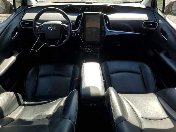 2020 TOYOTA PRIUS
