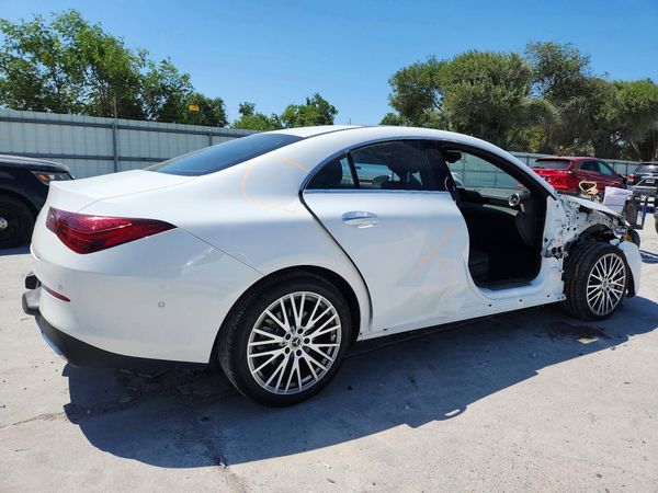 2026 MERCEDES-BENZ CLA