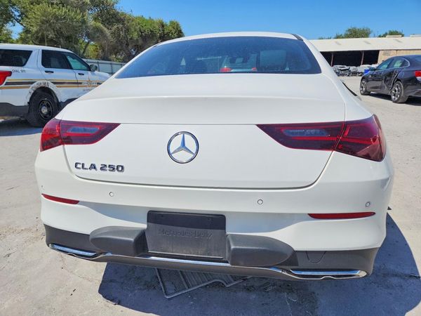 2026 MERCEDES-BENZ CLA