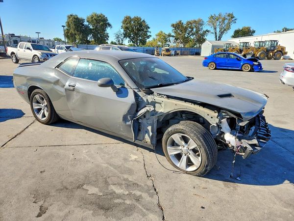 2018 DODGE CHALLENGER SXT