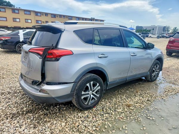 2016 TOYOTA RAV4 LE (X Grade)