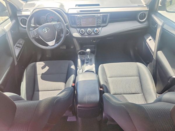 2016 TOYOTA RAV4 LE (X Grade)