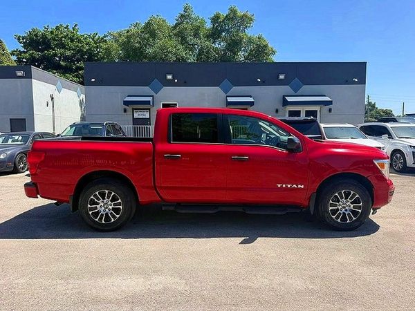 2022 NISSAN TITAN