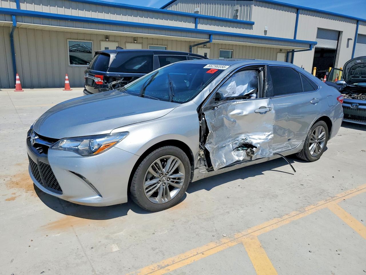 2017 TOYOTA CAMRY