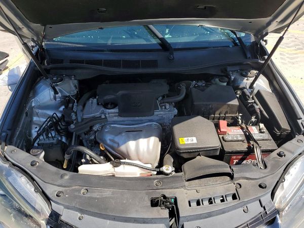 2017 TOYOTA CAMRY
