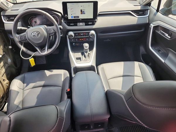 2025 TOYOTA RAV4
