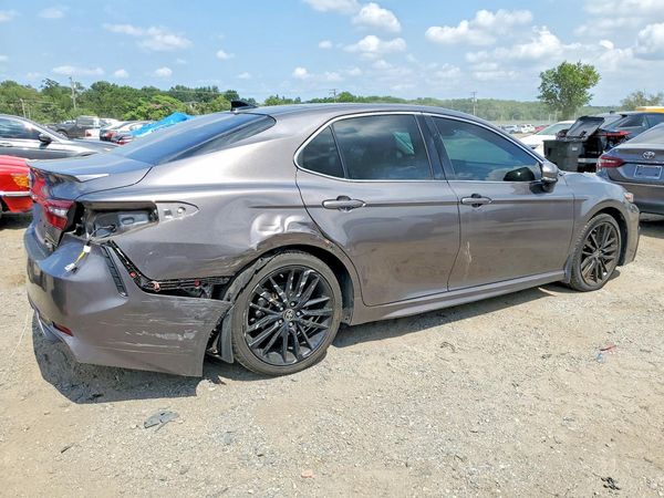 2022 TOYOTA CAMRY