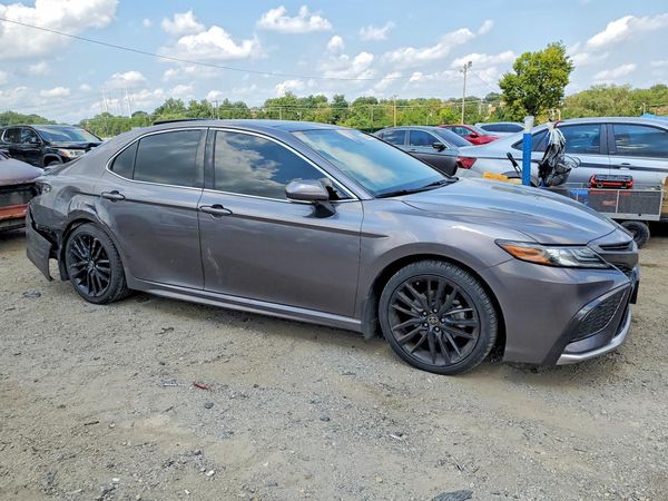 2022 TOYOTA CAMRY